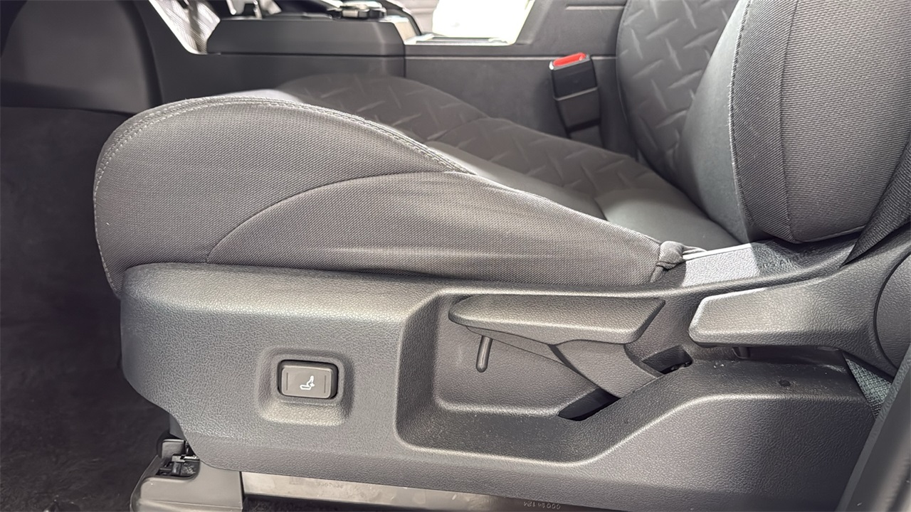 2024 Toyota Tacoma SR 4x4 Double Cab photo 13