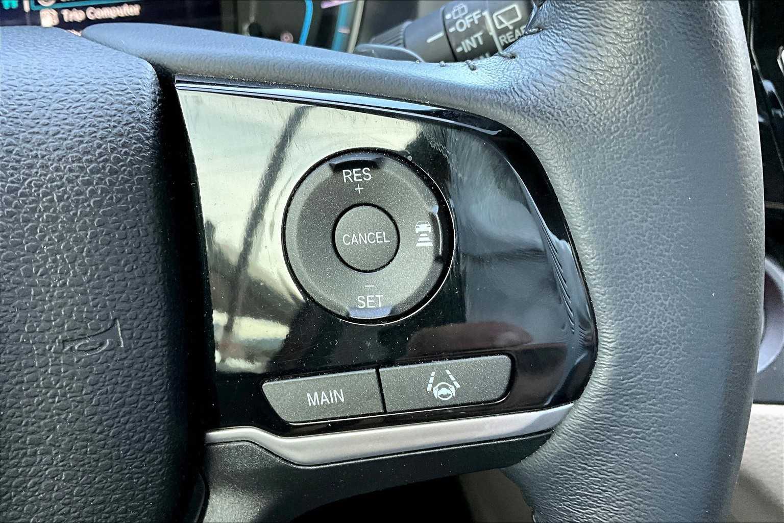 2019 Honda Odyssey Touring photo 23