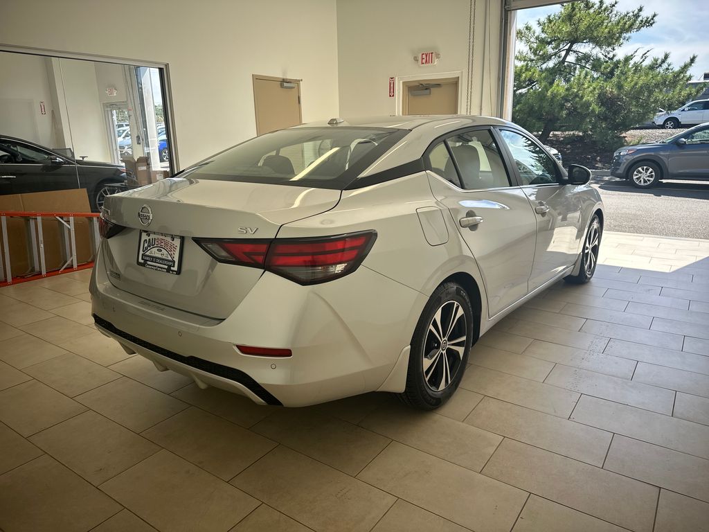 2021 Nissan Sentra SV photo 6