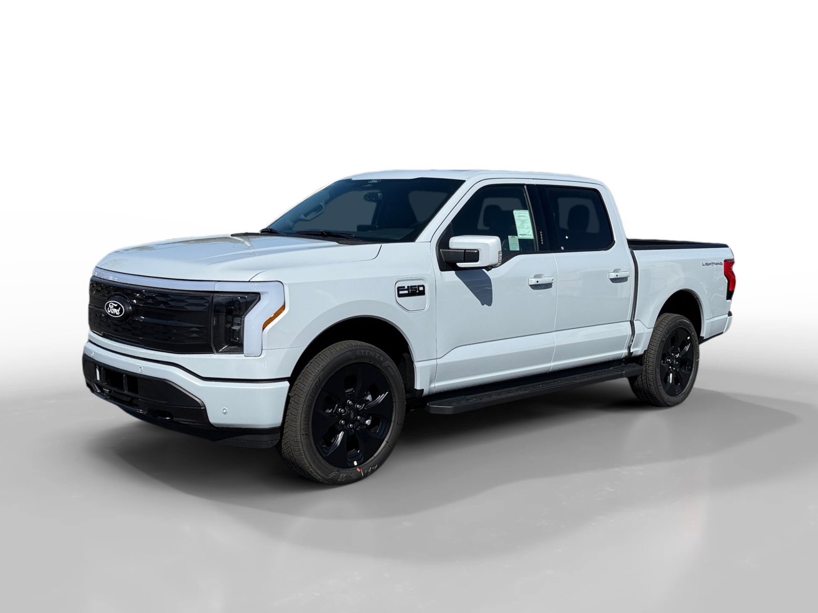 2025 Ford F-150 Lightning Platinum's photo