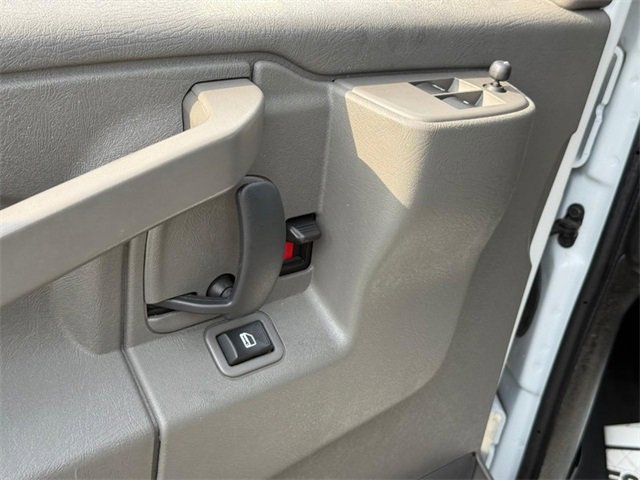 2023 Chevrolet Express Cargo 2500 photo 15