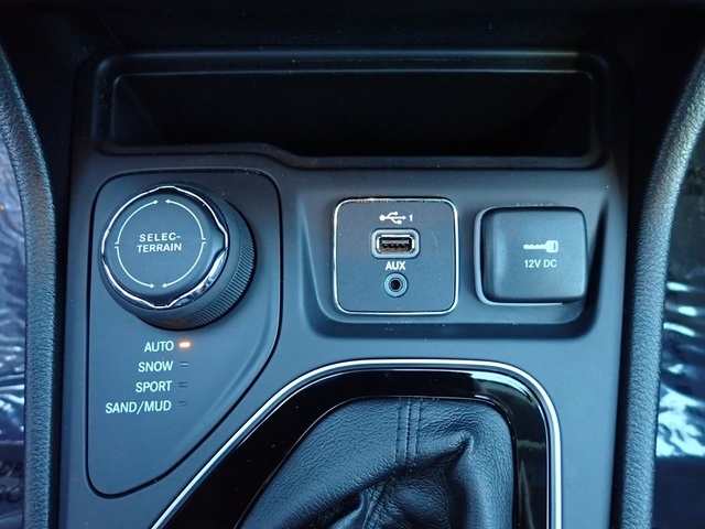 2022 Jeep Cherokee Limited photo 20