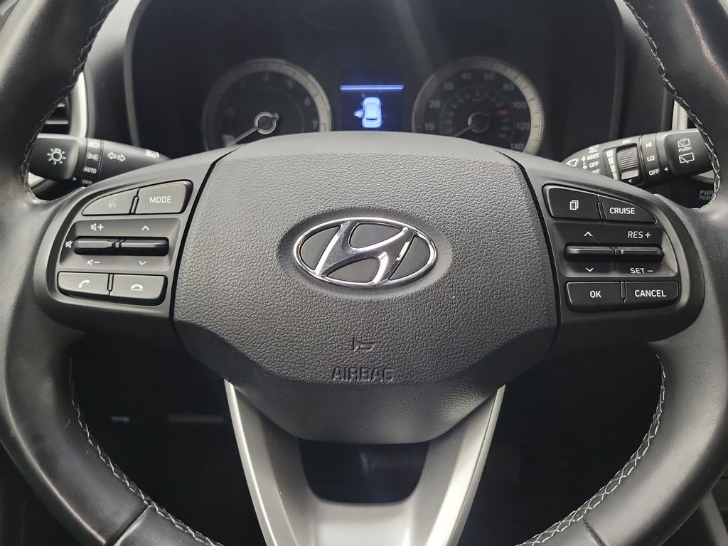 2021 Hyundai Venue SEL Denim photo 18
