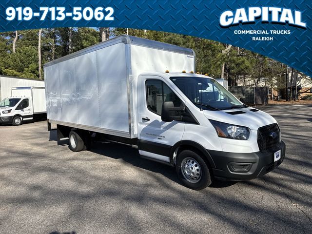 2024 Ford Transit Cutaway photo 2