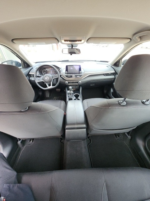 2023 Nissan Altima 2.5 SV photo 14