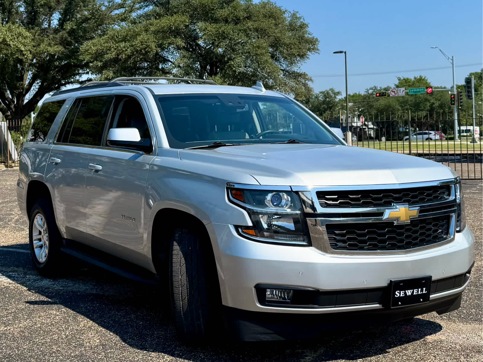 2016 Chevrolet Tahoe LT photo 6