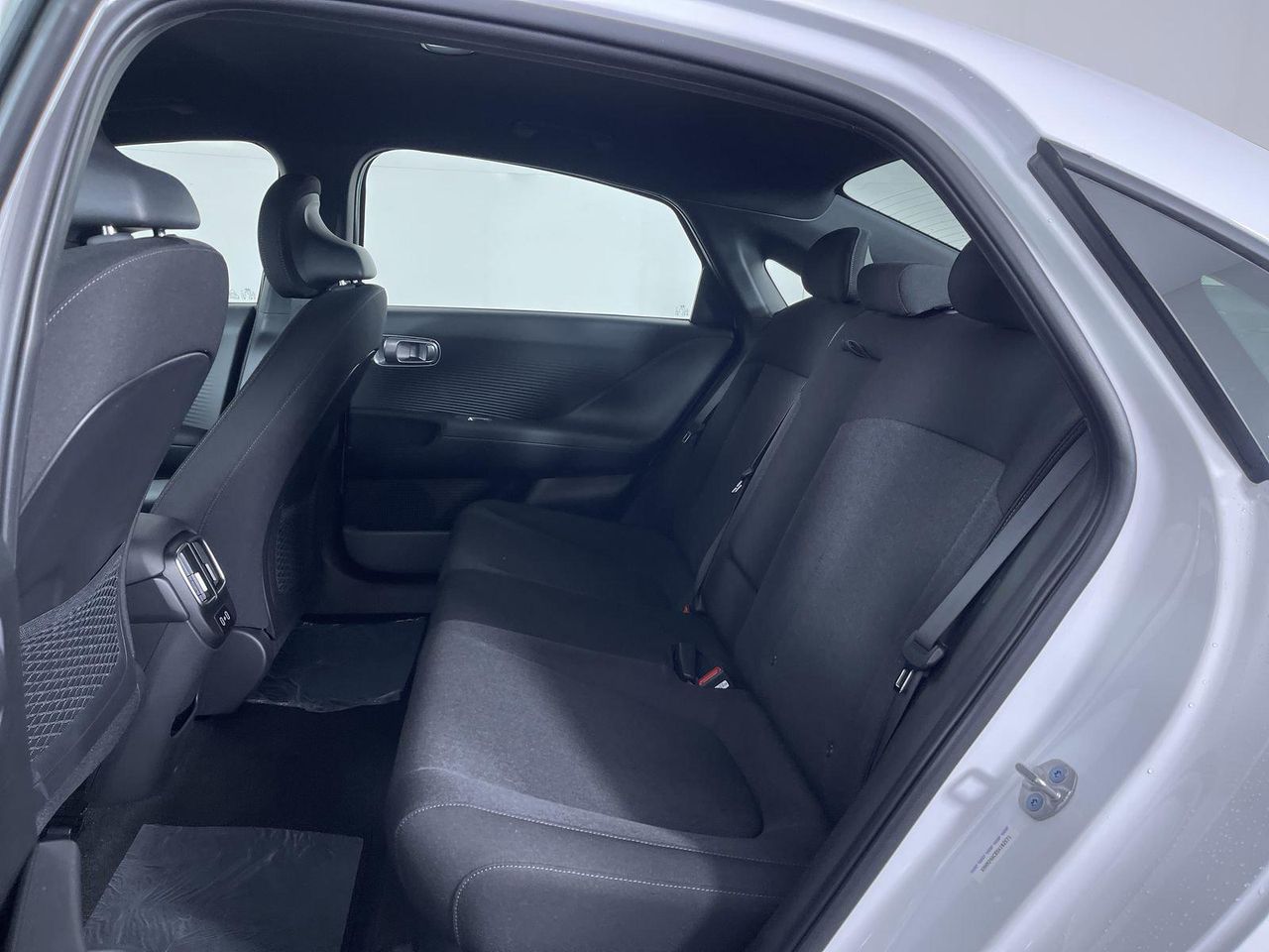 2025 Hyundai Ioniq 6 SE photo 24