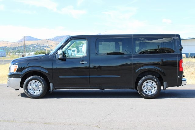 2016 Nissan NV3500 photo 3