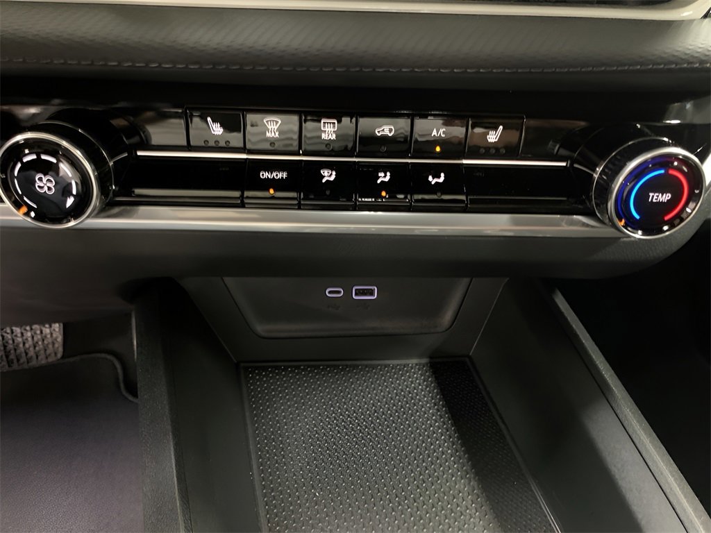2026 Chevrolet Equinox LT photo 22