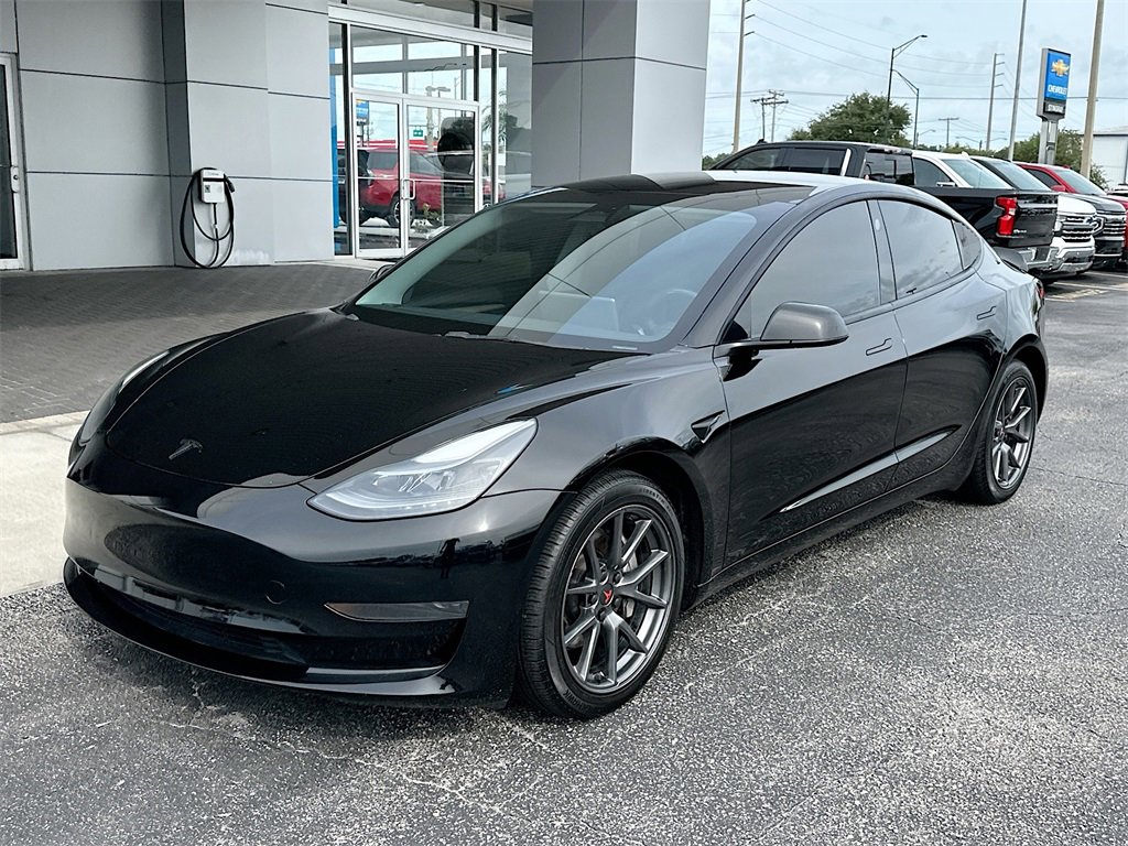 2023 Tesla Model 3 photo 3