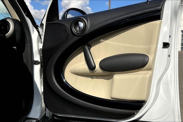 2011 Mini Countryman ALL4 photo 19