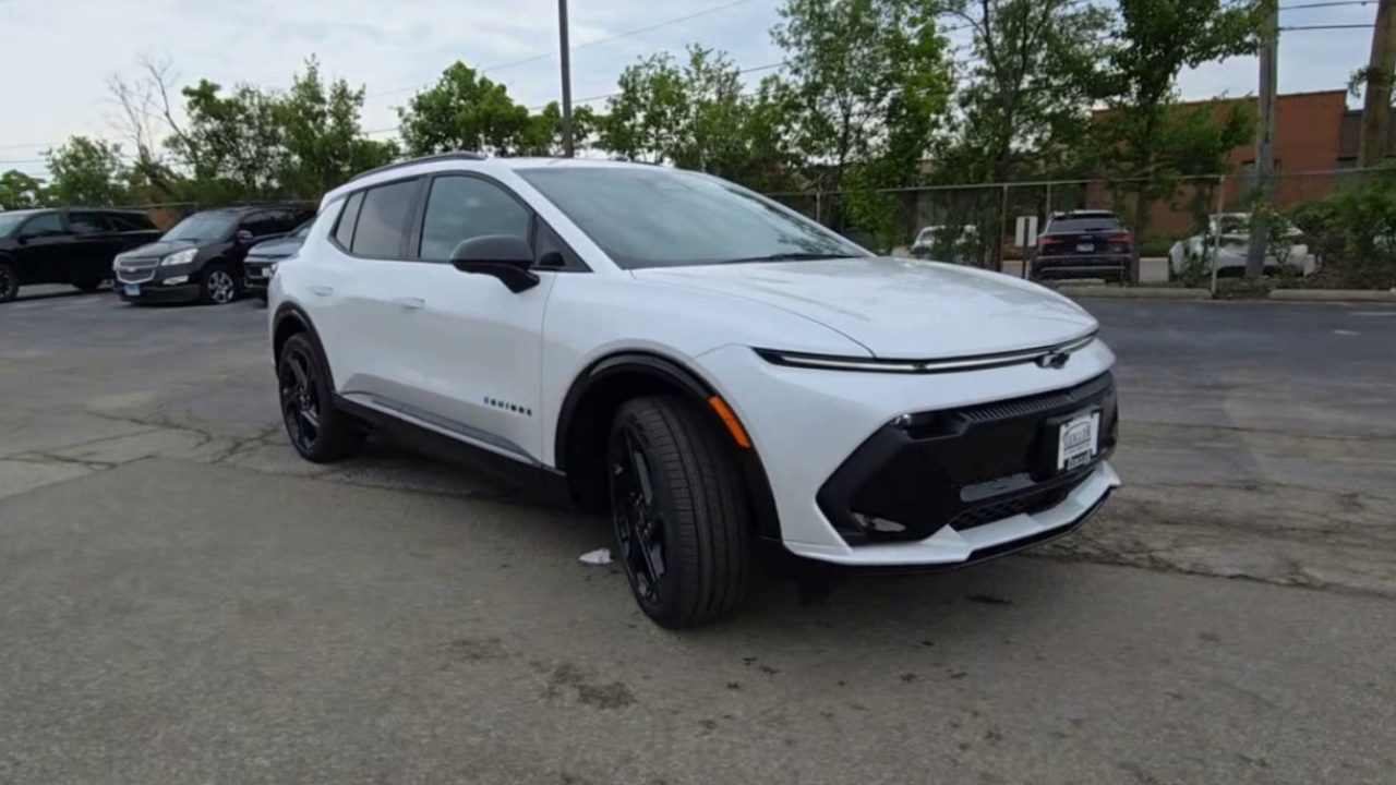 2025 Chevrolet Equinox EV 3RS photo 2