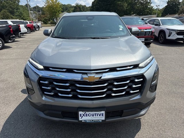 2026 Chevrolet Equinox LT photo 2