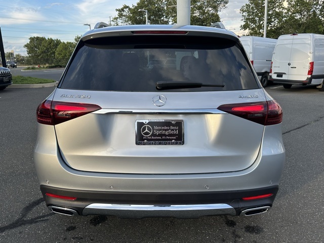 2026 Mercedes Benz GLE 350 4MATIC photo 4