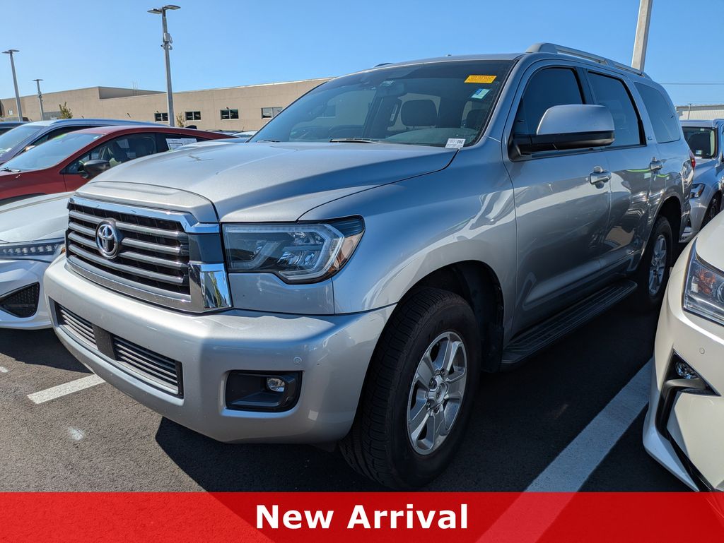 2019 Toyota Sequoia SR5's photo