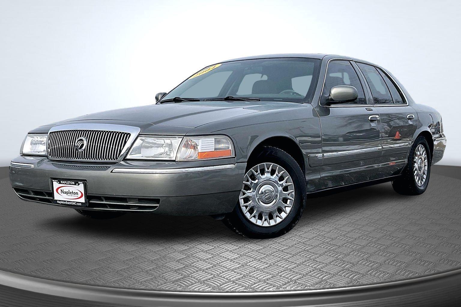 2004 Mercury Grand Marquis GS's photo