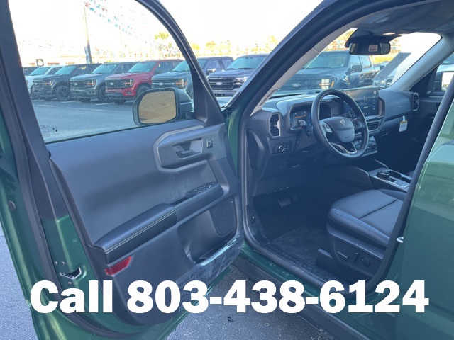 2025 Ford Bronco Sport Outer Banks photo 4