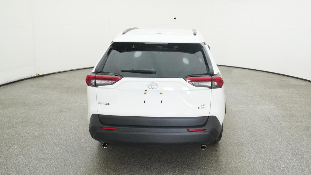 2025 Toyota RAV4 Hybrid LE photo 17