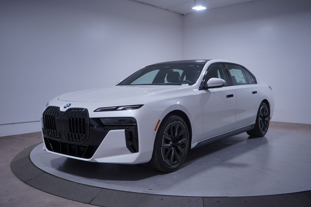 2026 BMW 7 Series 740i's photo