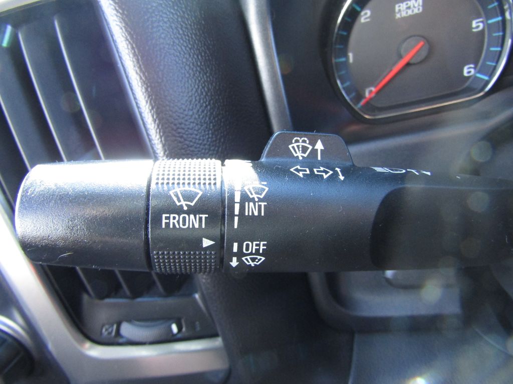 2016 Chevrolet Silverado 1500 LT photo 27
