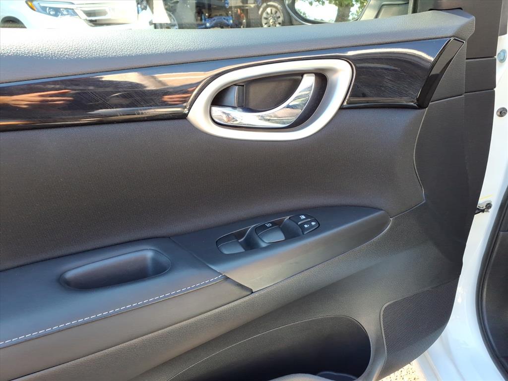 2019 Nissan Sentra SV photo 15