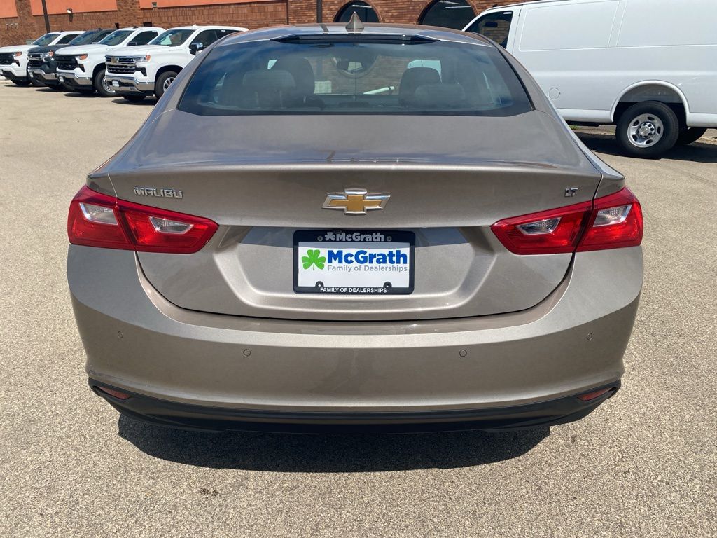 2024 Chevrolet Malibu 1LT photo 4