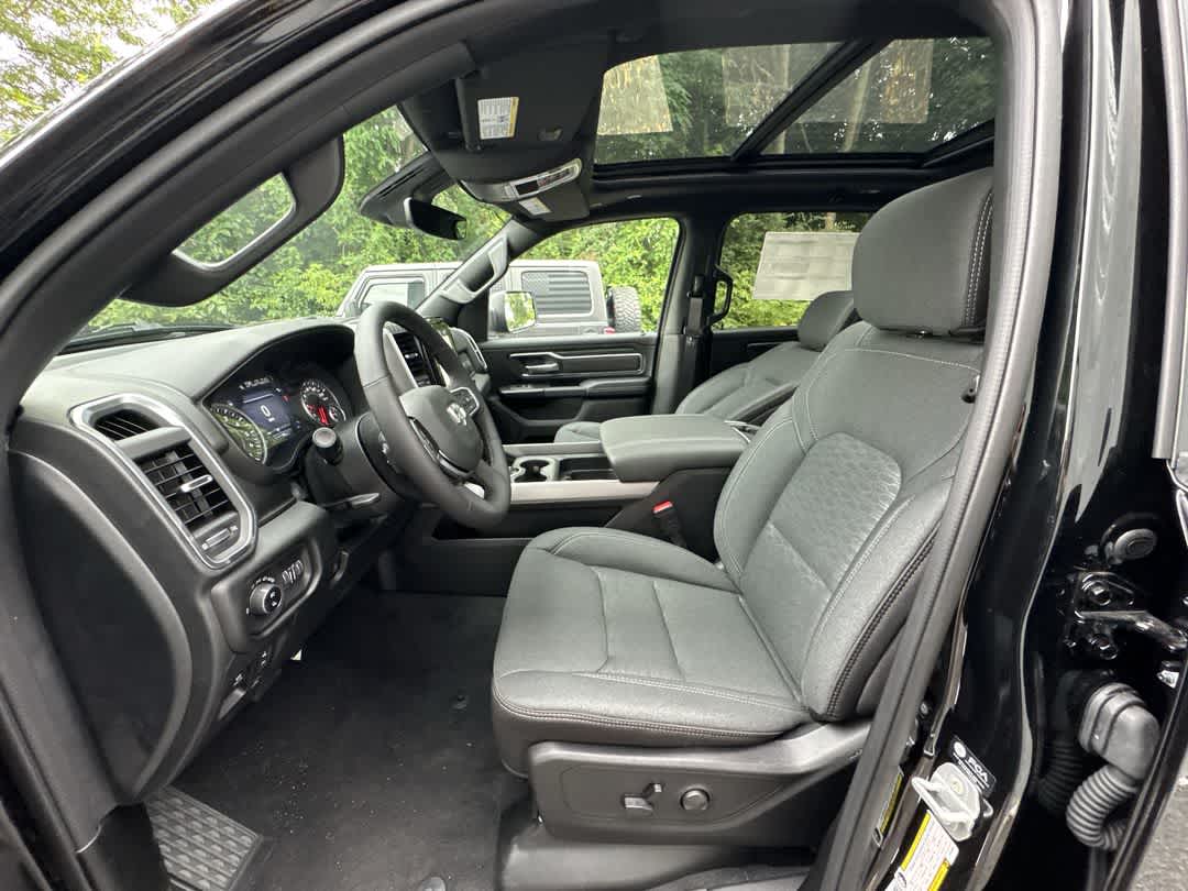 2026 Ram 1500 Big Horn photo 8