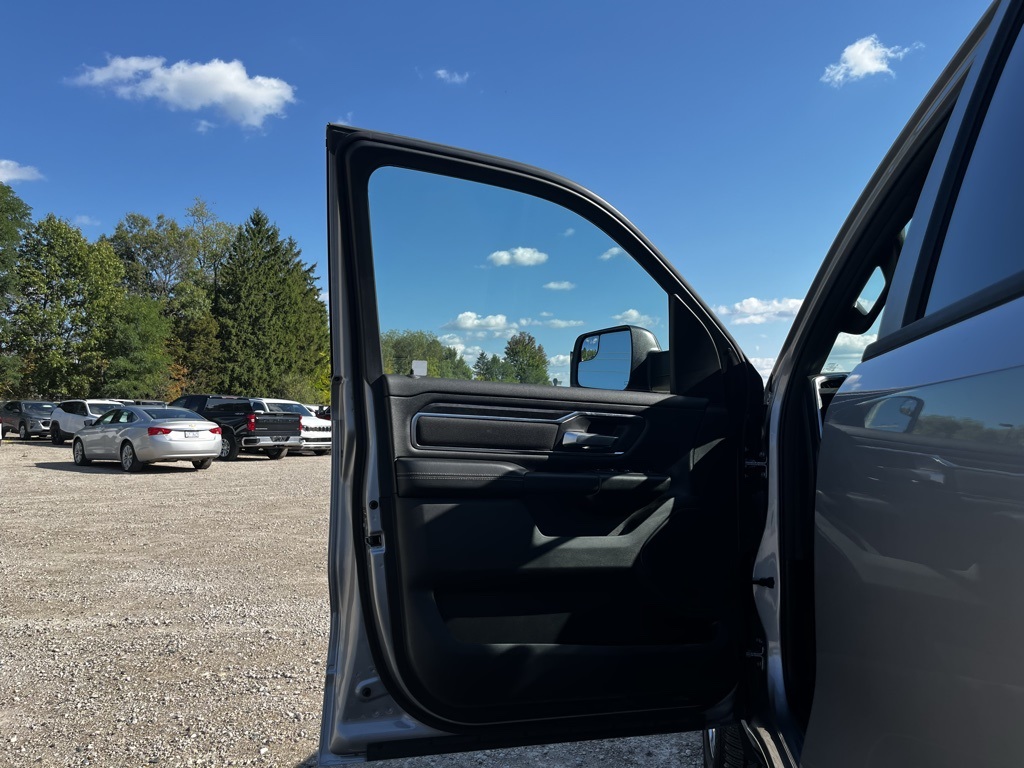 2024 Ram 1500 photo 29