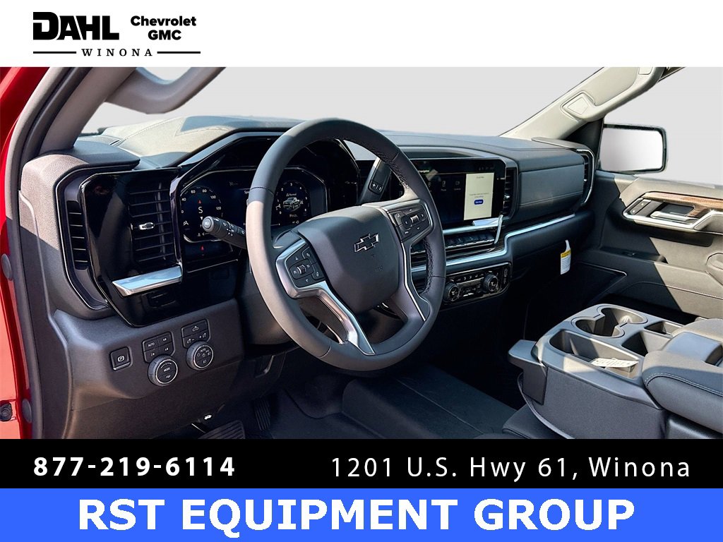 2026 Chevrolet Silverado 1500 RST photo 2