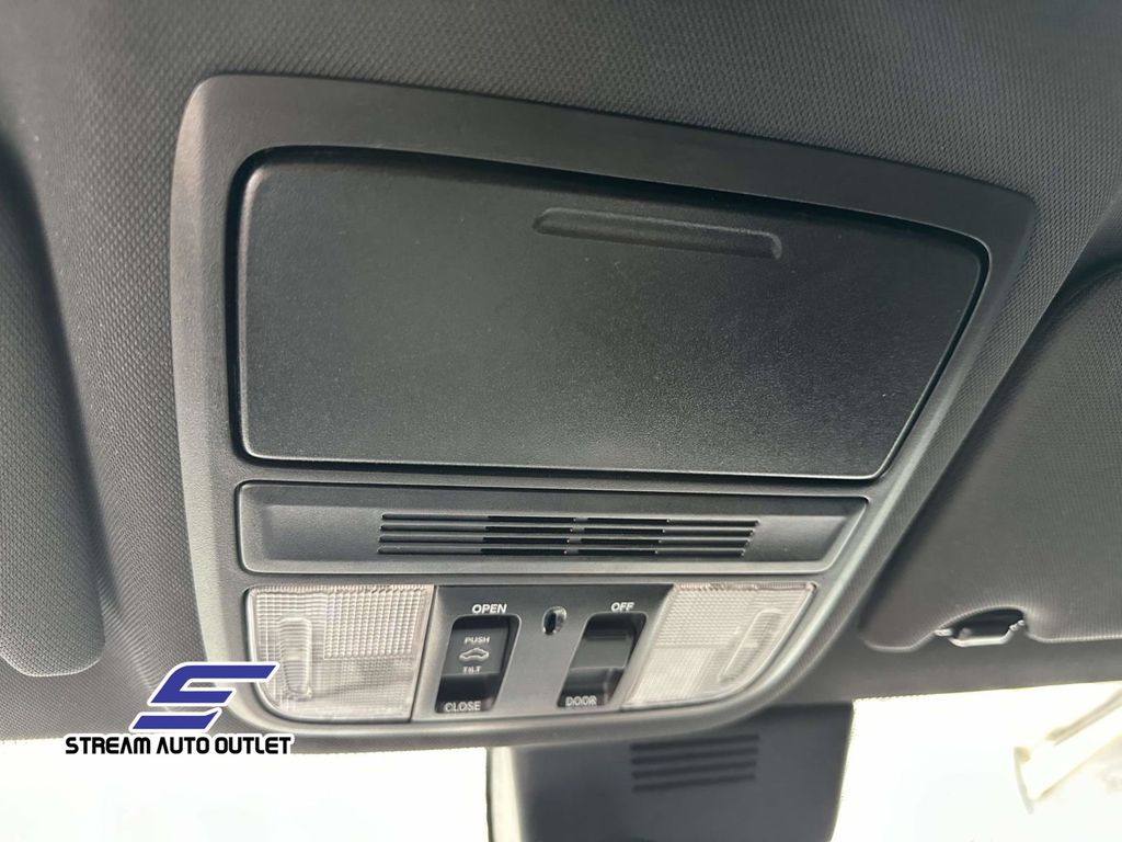 2019 Honda Accord Sport 2.0T photo 28