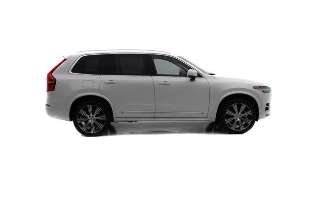 2025 Volvo XC90 Plus photo 4