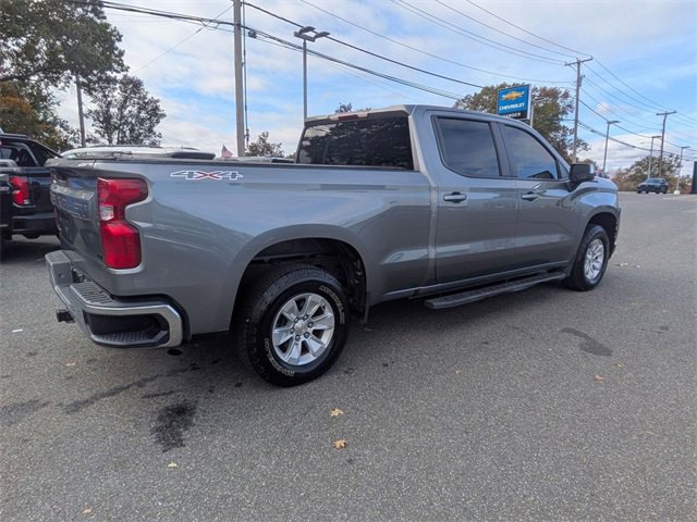 2022 Chevrolet Silverado 1500 LT photo 3