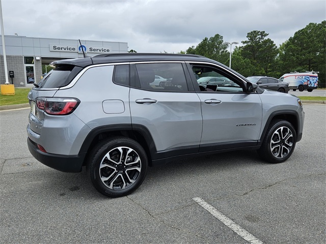 2024 Jeep Compass Limited photo 14