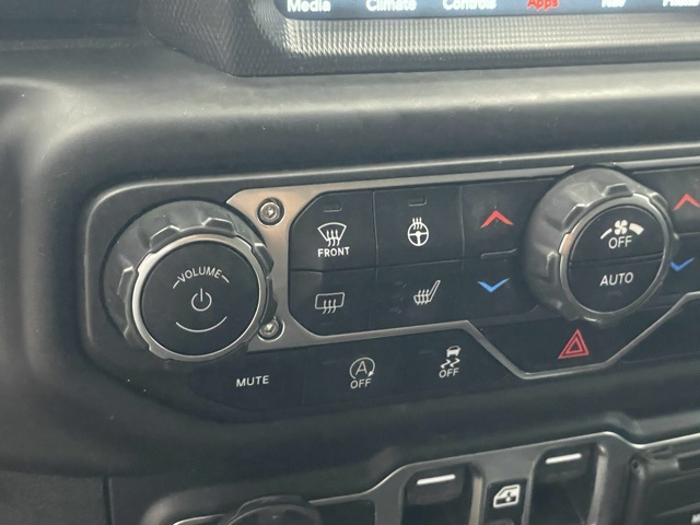 2021 Jeep Wrangler Unlimited Sahara Altitude photo 21