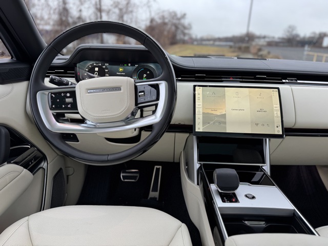2025 Land Rover Range Rover Autobiography photo 11