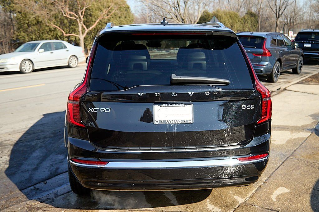 2026 VOLVO XC90 - Image 7