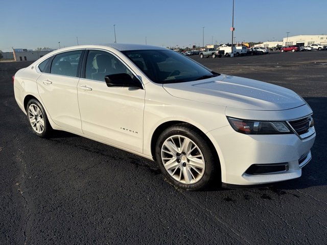 2015 Chevrolet Impala LS photo 3