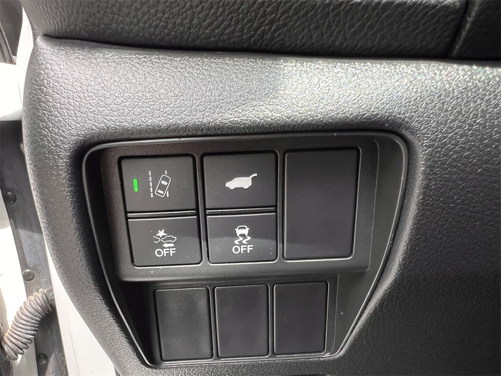 2020 Honda CR-V Touring photo 26