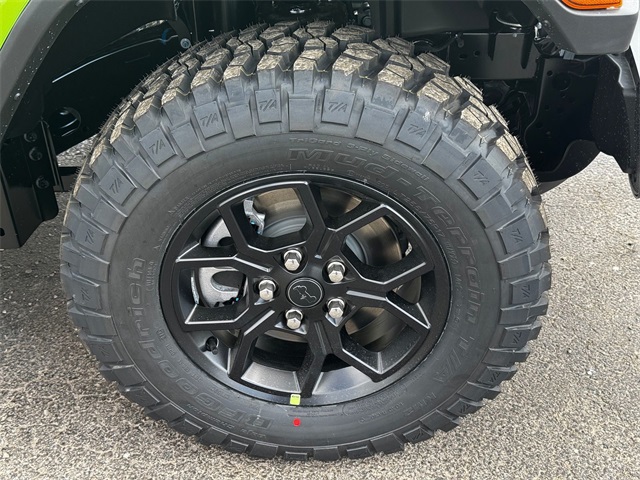 2025 Jeep Gladiator Sport photo 9
