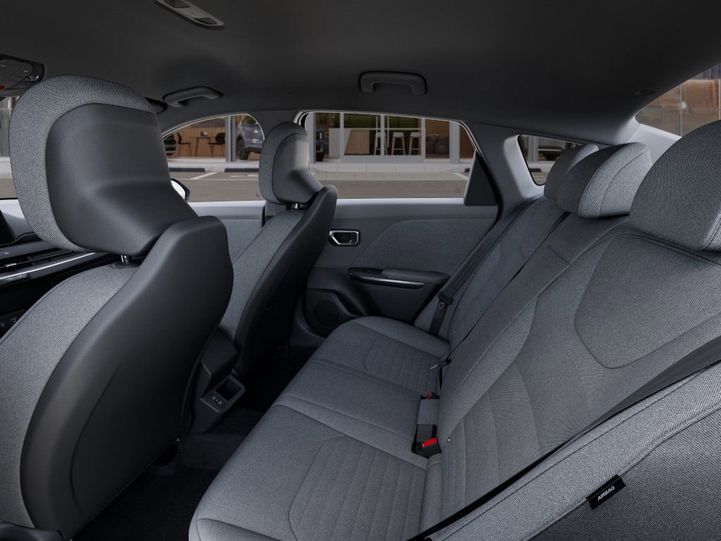 2025 Kia K4 EX photo 18