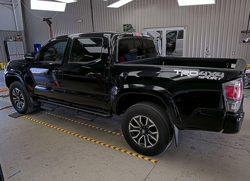 2023 Toyota Tacoma TRD Sport photo 4