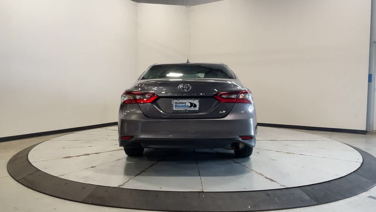 2023 Toyota Camry SE photo 2