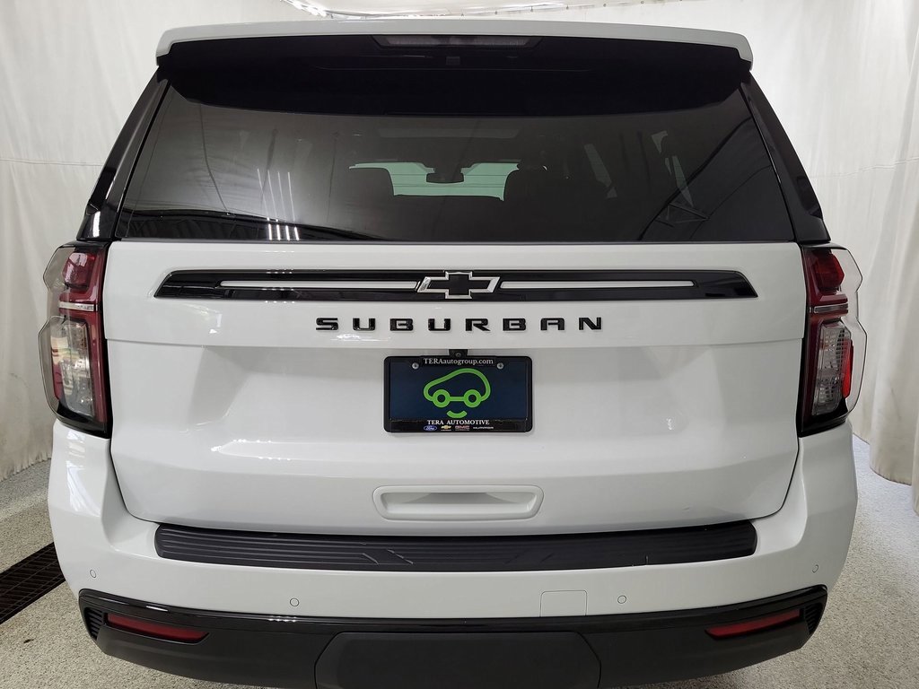 2023 Chevrolet Suburban Z71 photo 4