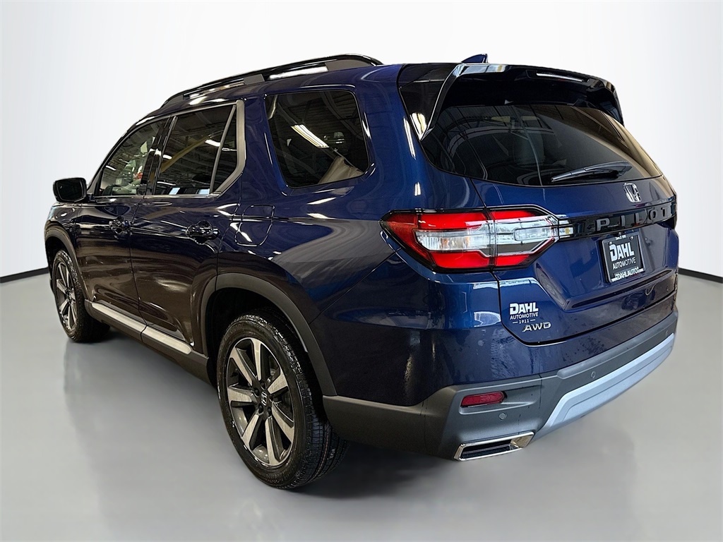 2025 Honda Pilot Touring photo 4