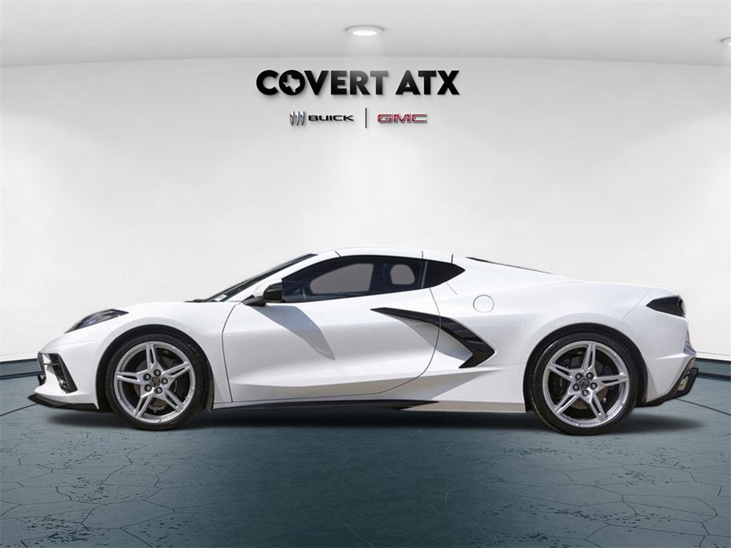 2021 Chevrolet Corvette Stingray 2LT photo 2