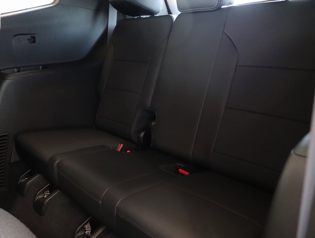 2025 Buick Enclave Preferred photo 13