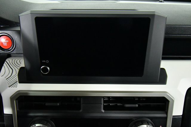 2024 Toyota Tacoma TRD Off-Road photo 3