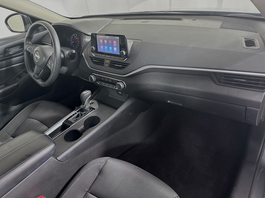 2023 Nissan Altima 2.5 S photo 32