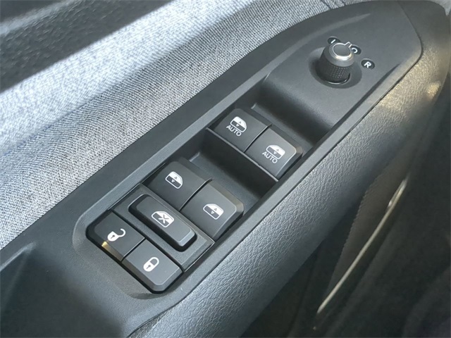 2025 Jeep Compass North Edition Latitude photo 26