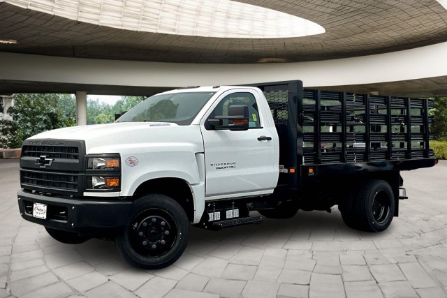 2024 Chevrolet Silverado 4500 Medium Duty Chassis Cab Work Truck's photo